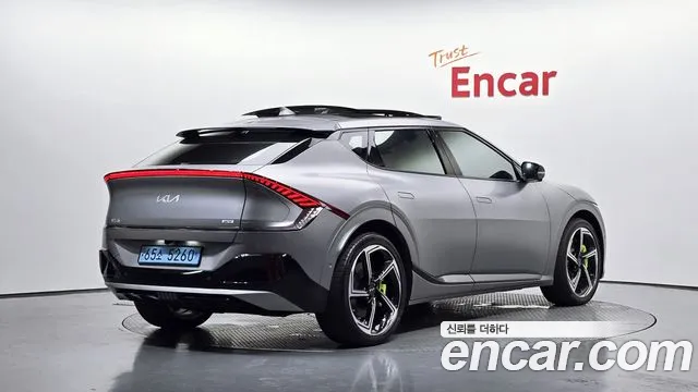 Kia EV6 — Фото автомобиля 2