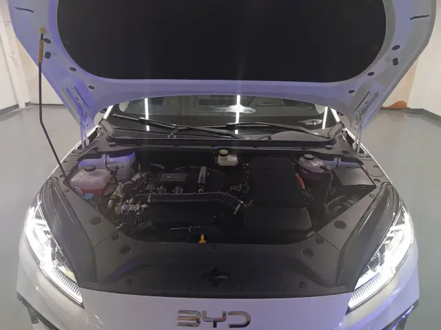BYD Seal 06 DM-i Touring — Фото автомобиля 4