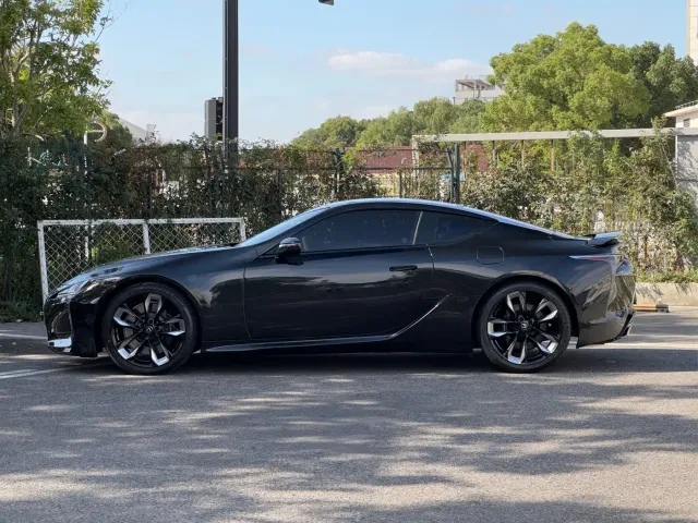 Lexus LC — Фото автомобиля 7