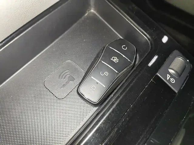 BYD Yuan Pro — Фото автомобиля 8