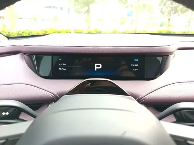 Xiaomi SU7 — Фото автомобиля 17