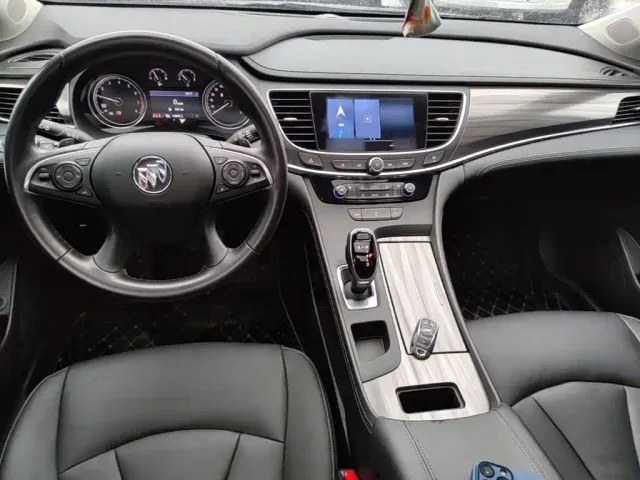 Buick LaCrosse — Фото автомобиля 9
