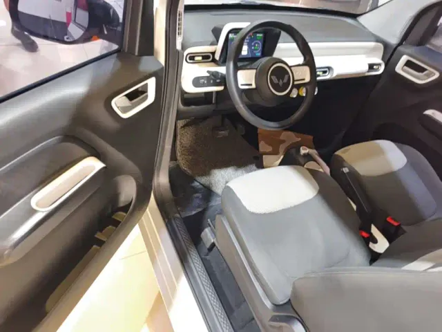 Wuling Hongguang Mini EV — Фото автомобиля 15