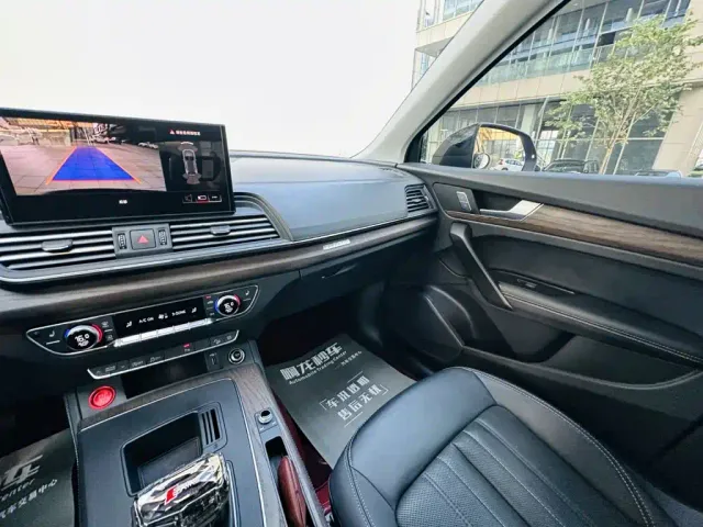 Audi Q5L — Фото автомобиля 15