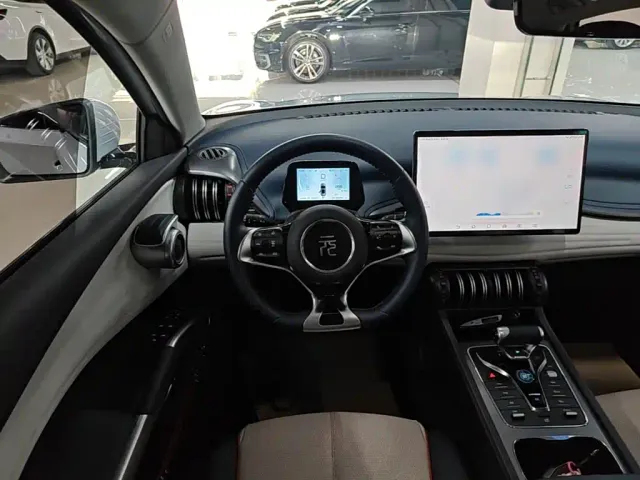 BYD Yuan PLUS — Фото автомобиля 10