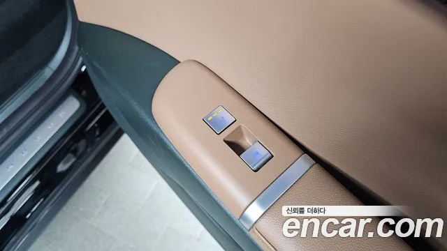 Hyundai Grandeur GN7 — Фото автомобиля 28