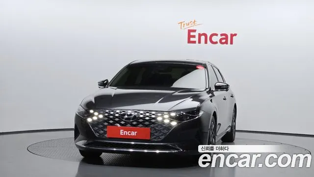 Hyundai Grandeur — Фото автомобиля 3