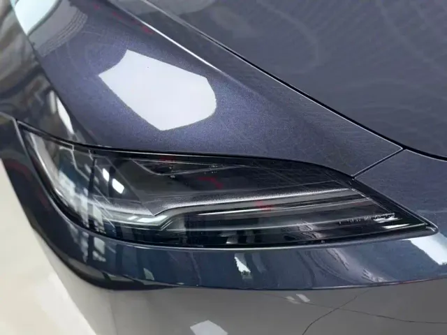 Tesla Model 3 — Фото автомобиля 16