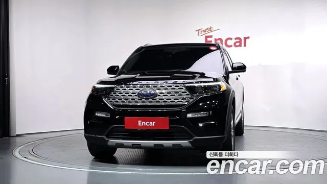 Ford Explorer 6th Gen — Фото автомобиля 3