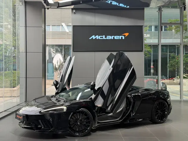 Фотография автомобиля — McLaren GT