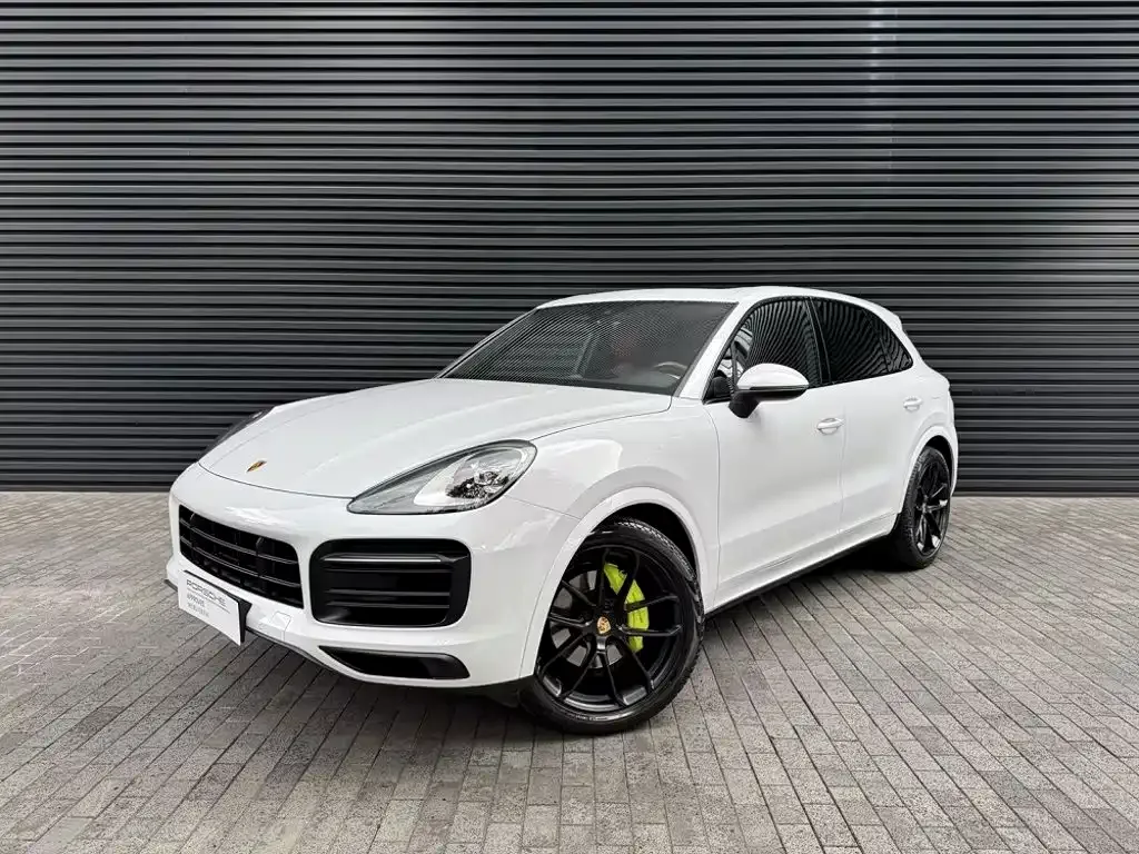 Фотография автомобиля — Porsche Cayenne New Energy