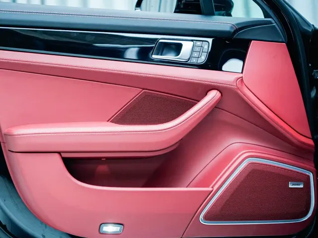 Porsche Panamera — Фото автомобиля 14
