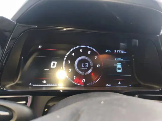 Hyundai Elantra — Фото автомобиля 11