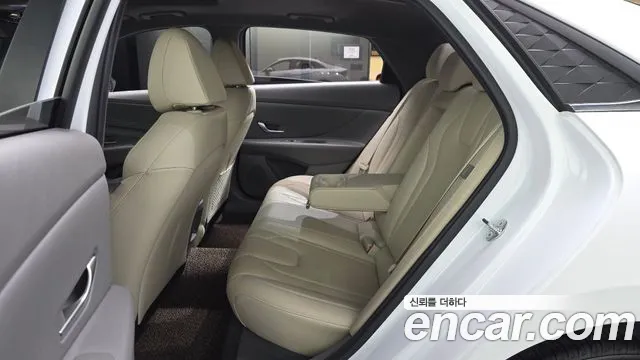 Hyundai Avante — Фото автомобиля 18