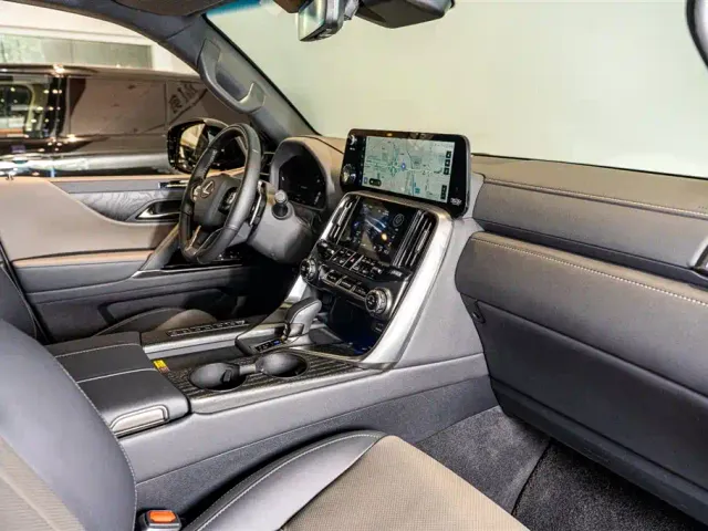 Lexus LX — Фото автомобиля 10