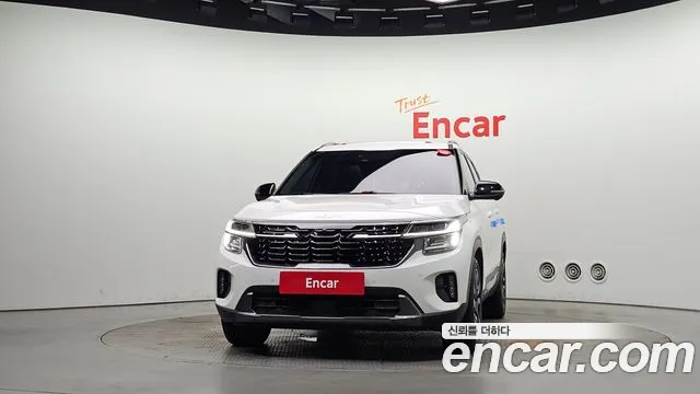 Kia Seltos Новый Seltos Бензин 1.6 турбо 2WD — Фото автомобиля 2