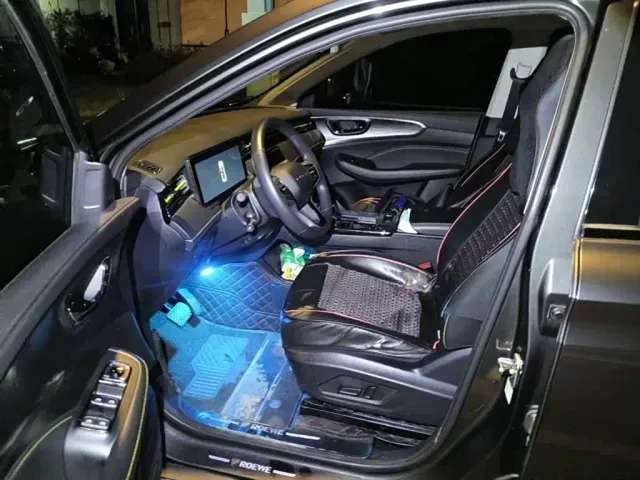 Roewe RX5 — Фото автомобиля 8