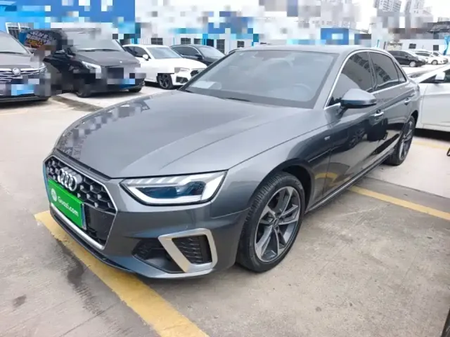 Фотография автомобиля — Audi A4L