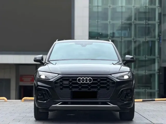 Audi Q5L — Фото автомобиля 2