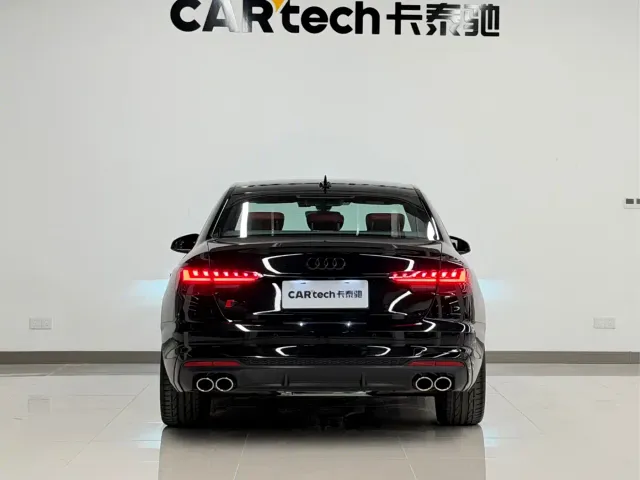 Audi S4 — Фото автомобиля 4