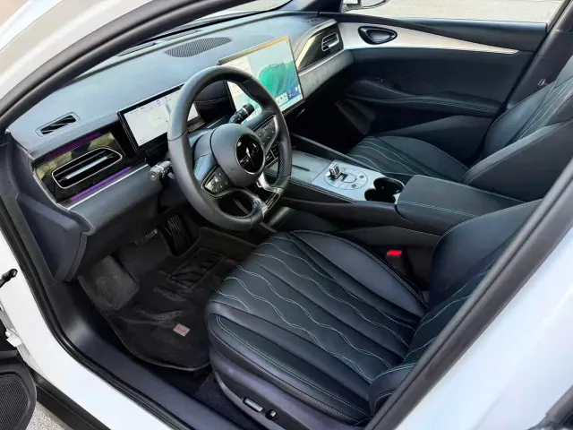 BYD Seal 06 — Фото автомобиля 10