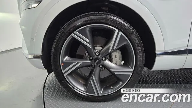 Genesis GV80 — Фото автомобиля 4