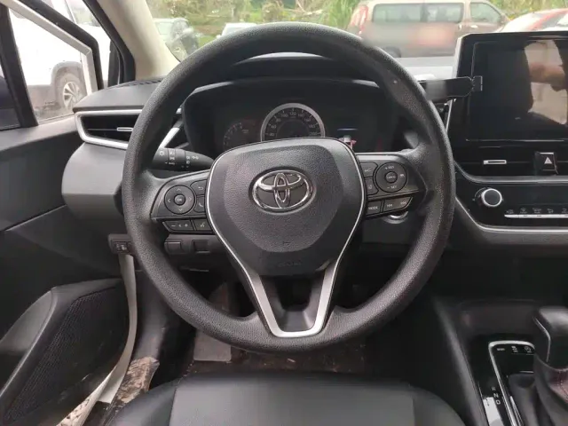 Toyota Corolla — Фото автомобиля 6