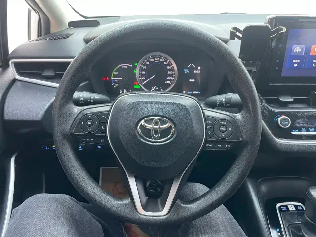 Toyota Corolla — Фото автомобиля 10