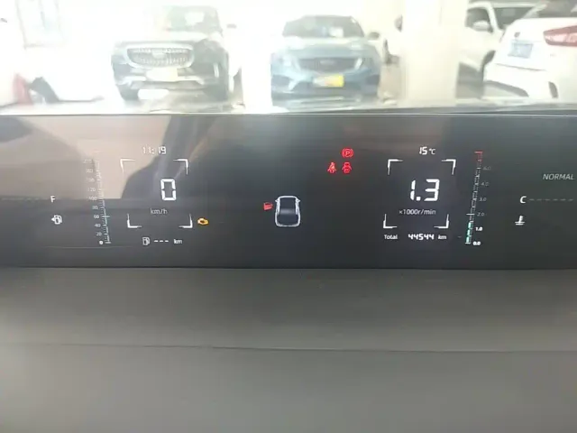 Changan Eado — Фото автомобиля 11