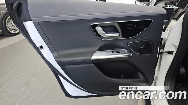Mercedes-Benz EQE V295 — Фото автомобиля 14