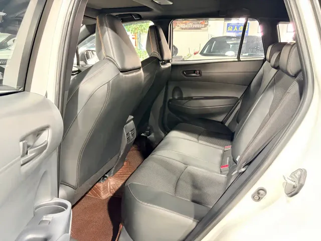 Toyota Corolla Cross — Фото автомобиля 8