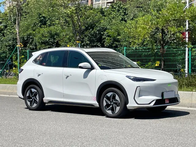 Geely Galaxy E5 — Фото автомобиля 4