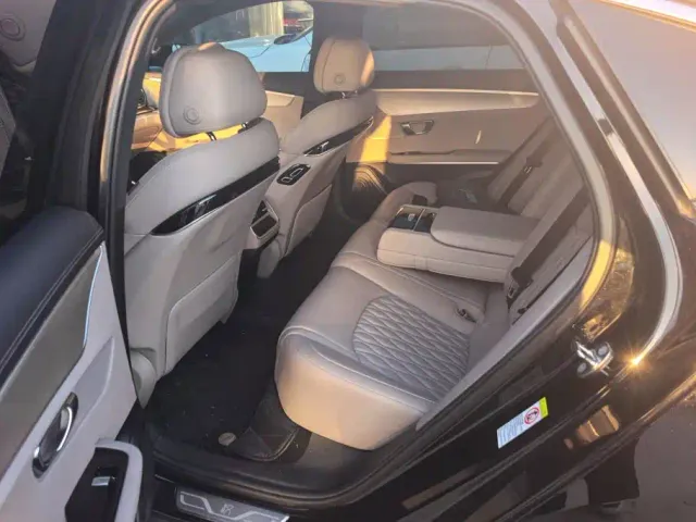 BYD Han — Фото автомобиля 11