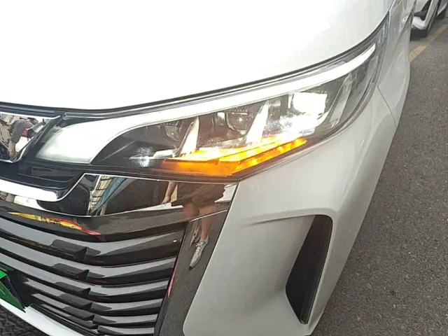 GAC Trumpchi M6 — Фото автомобиля 23