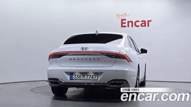 Hyundai Grandeur New — Фото автомобиля 4