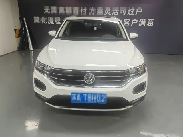 Volkswagen T-Roc — Фото автомобиля 2