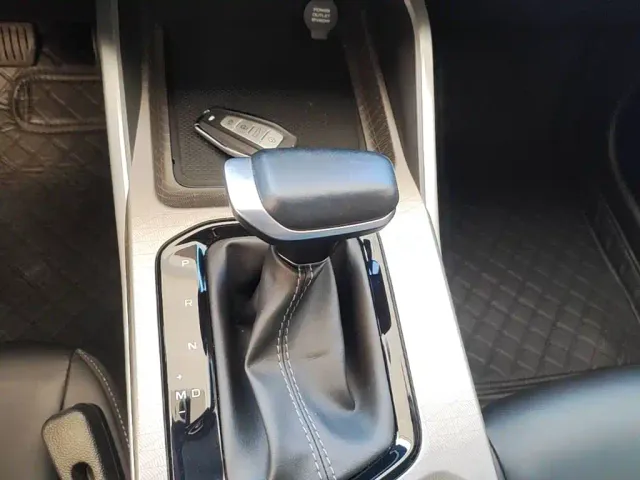 Geely Emgrand — Фото автомобиля 13