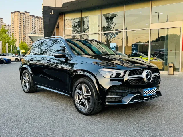 Mercedes-Benz GLE-Class — Фото автомобиля 3