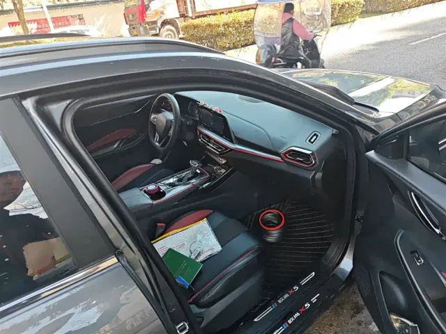 Changan Oushang X5 — Фото автомобиля 18