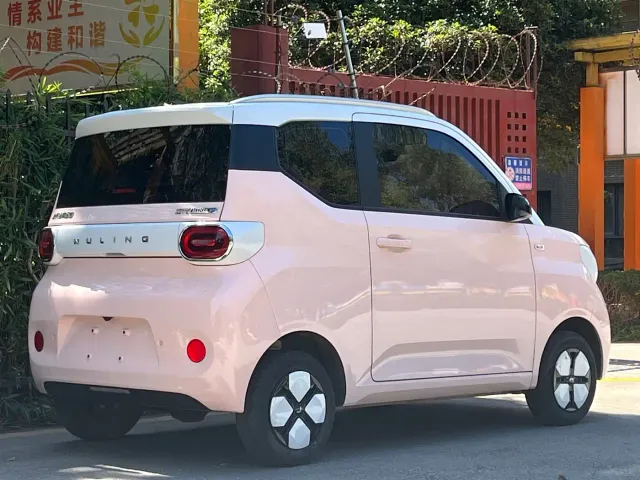 Wuling Hongguang Mini EV — Фото автомобиля 14