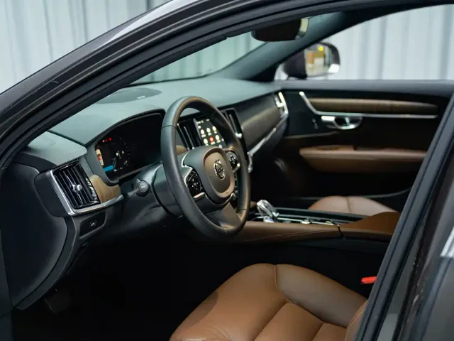 Volvo V90 — Фото автомобиля 17