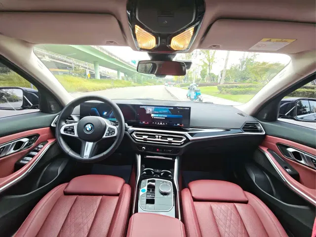 BMW i3 — Фото автомобиля 10