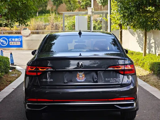 Volkswagen Sagitar — Фото автомобиля 5