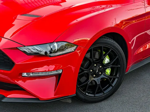 Ford Mustang — Фото автомобиля 4