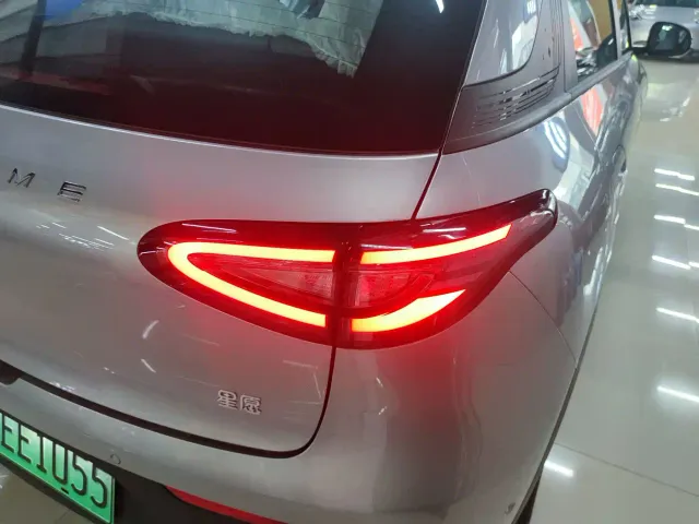 Geely Starry Wish — Фото автомобиля 13