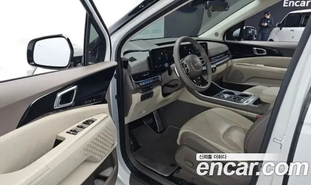 Kia Carnival Generation 4 — Фото автомобиля 10