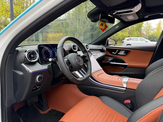Mercedes-Benz C-Class — Фото автомобиля 3