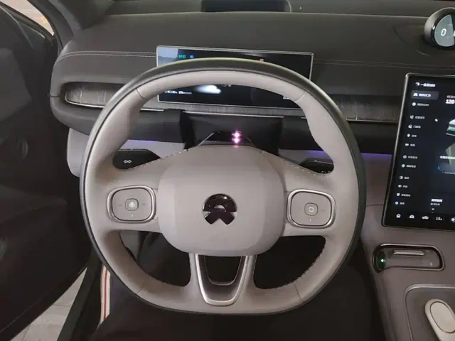 Nio EC6 — Фото автомобиля 10