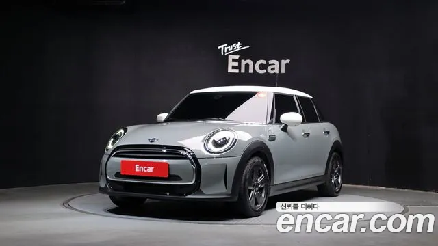 Фотография автомобиля — MINI Cooper