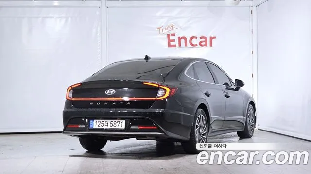 Hyundai Sonata — Фото автомобиля 2
